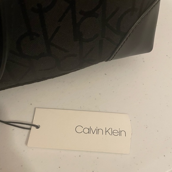 Calvin Klein purse - Picture 2 of 4